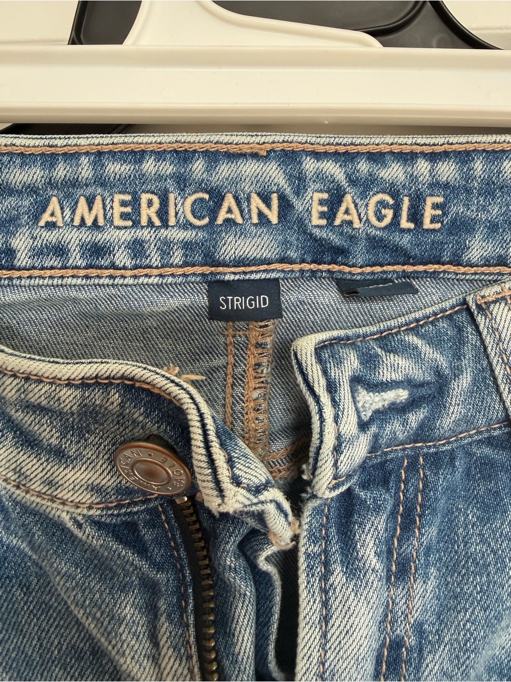 American Eagle Outfitters Men’s Light Blue Washed Strigid Jeans
